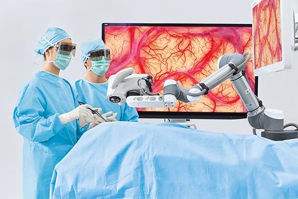 Aesculap Aeos® - Stand tall-Aesculap Aeos® - Digital Microscope